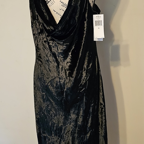 BNWT!! STUNNING!!! CALVIN KLEIN SCOOP NECK EVENING DRESS!!!!! - Picture 3 of 12